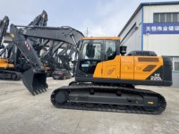 Excavatrice sur chenilles HX220VL de 0,9 m et 1 m, 22,65 tonnes, avec moteur PLC haute efficacité