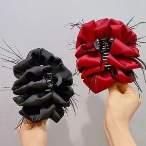 Feather <b>Bow</b> Mesh Bubble Hair Clip Women Party Headdress Shark Clip Imitation Pearl Manual Crafted - Product Image 1