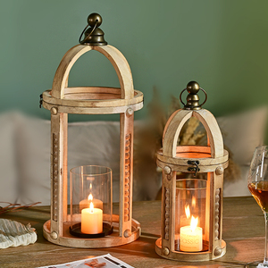 Lanterne porte-bougie en bois avec poignée en métal rustique, design cage à oiseaux, style rétro écologique - Product Image 3