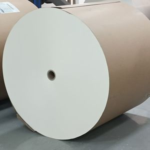 Rouleaux de papier enduit de PE pour gobelets en papier, 100% écologiques, en pâte de bois, imperméables aux aliments, matières premières, papiers en rouleaux enduits - Product Image 1