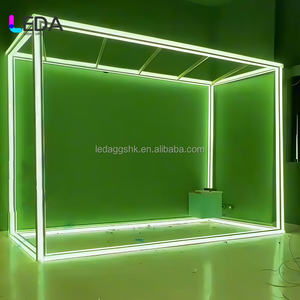 บูธถ่ายรูปกระจก LEDA 2025 แบบกำหนดเองพร้อมกรอบโลหะ ขนาด 200 ซม. สำหรับงานแต่งงาน งานปาร์ตี้ และงานตกแต่ง - Product Image 5