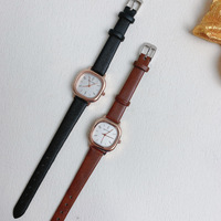 Vintage Nostalgische Mode Quadratische Damenuhr Einfacher Ins Mori-Stil Armband Mittel- und Oberschülerinnen Ziviluhr mit Quarzwerk