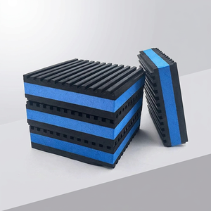 Almohadilla de espuma de caucho azul Easyflex de 7/8 pulgadas x 3 pulgadas x 3 pulgadas para soporte de equipos, aislamiento de vibraciones y aplicaciones industriales - Product Image 4