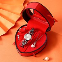 Coffret Cadeau Saint-Valentin - Montre, Boucles d'Oreilles, Bague, Collier, Boîte Cadeau en Forme de Cœur pour Anniversaire, Boîte Cadeau d'Accessoires