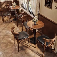Tables et chaises de restaurant en bois massif, table à manger, chaises de salle à manger, ensemble de restaurant, mobilier de restaurant, bancs de restaurant