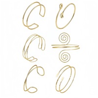 Brazalete dorado en espiral martillado, delicado, regalo para ella
