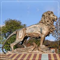 Statue de lion en bronze et laiton de grande taille, coulée en fonderie professionnelle