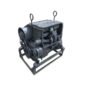 Ensemble moteur diesel <span class=keywords><strong>4</strong></span> cylindres <span class=keywords><strong>4</strong></span> temps refroidi par air BF4L913 pour Deutz, <span class=keywords><strong>47</strong></span>-66 kW, 1500-2300 tr/min - Product Image 1