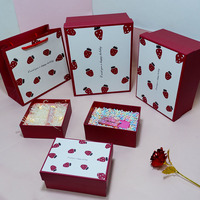 Savon artisanal au thé aux fleurs, nougat, foulard en soie recyclable, pliable, avec finition brillante/mate, gaufrage et lamination créative haut de gamme