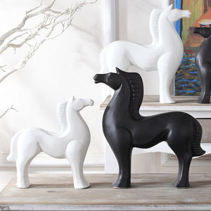 Oem Artesanato Chapeamento Branco Preto Cavalo Presentes Para Escritório Quarto Festa Decorações De Natal Arte Cerâmica Ornamentos <span class=keywords><strong>Home</strong></span> Decor - Product Image 2