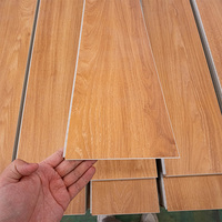 Planchers SPC Standard pour l'Exportation, Chargement Conteneurs 20ft 40ft, Lames Effet Bois 6mm pour Distribution Entrepôt Outre-mer