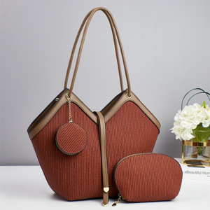 Conjunto de Bolsos de Moda 2026 para Mujer con Cadenas, Bolso de Hombro Portátil, Bolso Tote y Bolsa con Cremallera, Bolso de Viaje Diario - Product Image 3