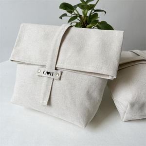 Bolsa de Cosméticos Personalizada CH, de Lona Reciclada con Cierre de Solapa y Parche con Logotipo, para Maquillaje, Ropa, Regalos - Product Image 1