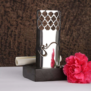 Porte-bougie Om élégant finition argentée, support de bougie spirituel pour la méditation, la décoration de salle de prière, les cadeaux festifs et la maison - Product Image 3