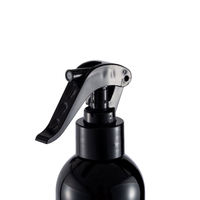 Flacon pulvérisateur à gâchette en plastique noir et blanc moderne, lisse et brillant, rechargeable, pour la maison, les soins personnels et les voyages