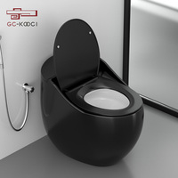 WC monobloc de marque chinoise moderne en céramique noire Toilette à double chasse montée au sol Forme de cuvette Piège en S Drainage pour villas Salles de bains