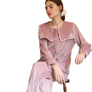 <span class=keywords><strong>Pigiama</strong></span> autunnale in <span class=keywords><strong>pile</strong></span> di visone caldo da donna abbigliamento da notte ricamato francese a tinta unita con chiusura elastica per vita termica - Product Image 1