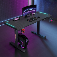 Bureau de direction ultra-moderne avec bras de moniteur rétractable, charge sans fil, bandes LED RGB, design ergonomique pour le bureau, utilisation commerciale, base en acier