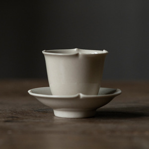 Ceramic <b>Teacup</b> Coaster Porcelain Round Plant Ash Palm Shape For Kung Fu Tea Set Afternoon Tea Accessories - Product Image 3