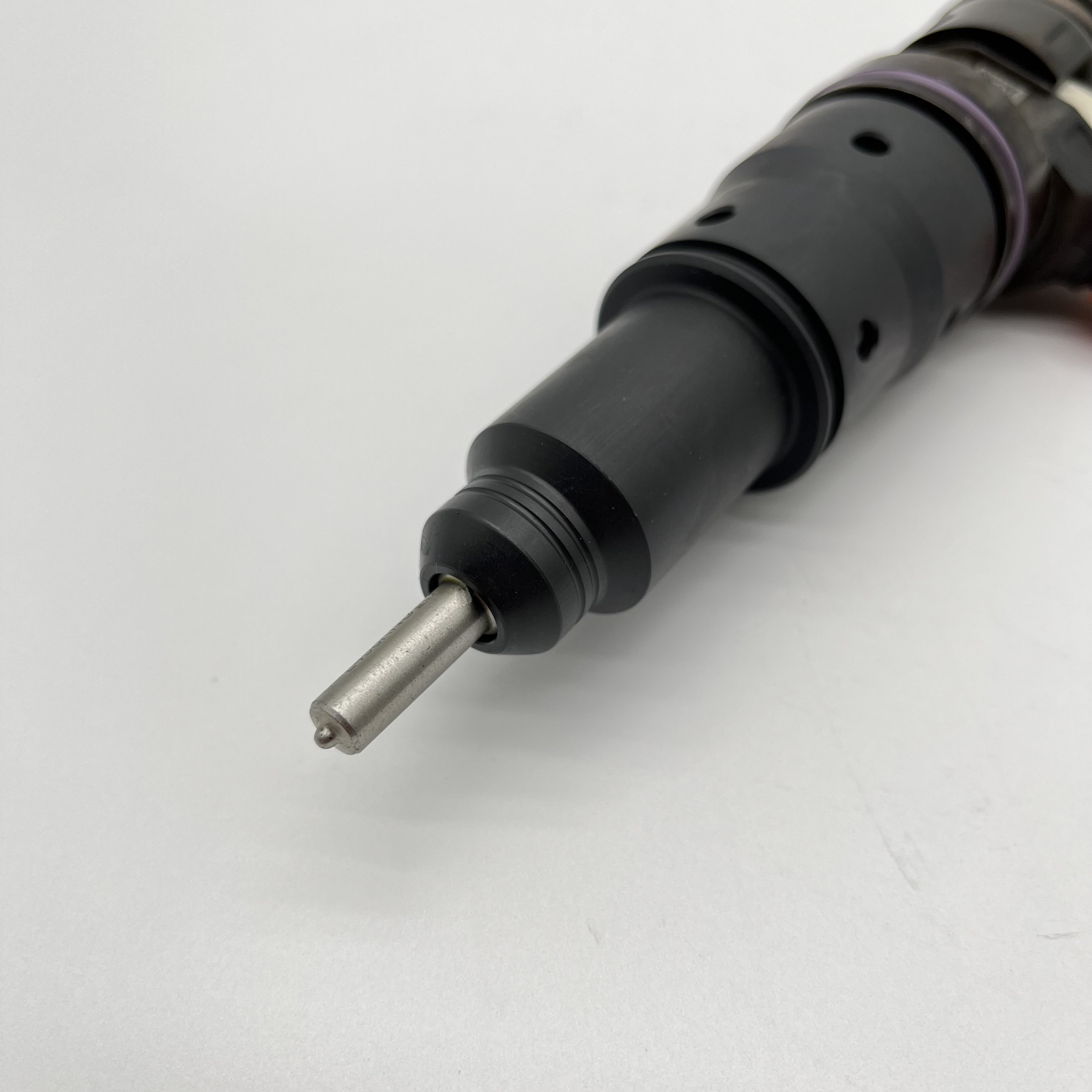 diesel fuel Injector 22374644 85013914 BEBE1R11202 BEBE1R11402 for VOLVO HDE16 DST Common rail injector 22374644 BEBE1R11202