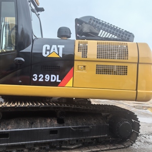 รถขุด CAT 329DL สีเหลือง อุปกรณ์ก่อสร้างสำหรับงานหนัก พร้อมบุ้งกี๋ขุดขนาด 0.32 ลูกบาศก์เมตร น้ำหนักใช้งาน 22 ตัน - Product Image 2