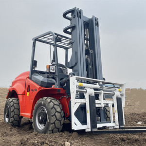 Carrello Elevatore Compatto da 3,5 Tonnellate per Fuoristrada e Terreni Accidentati con Cabina Chiusa e Forche per Trasporto Transversale - Product Image 6