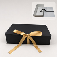 Boîte cadeau noire et or avec ouverture à clapet et ruban de présentation pour emballage de détail, vente en gros, commande personnalisée
