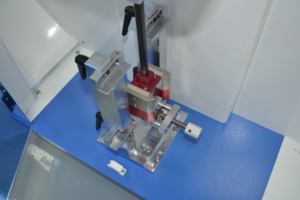 Testeur d'<span class=keywords><strong>impact</strong></span> numérique en plastique <span class=keywords><strong>Izod</strong></span> et Charpy, équipement de test d'<span class=keywords><strong>impact</strong></span> des matériaux - Product Image 5