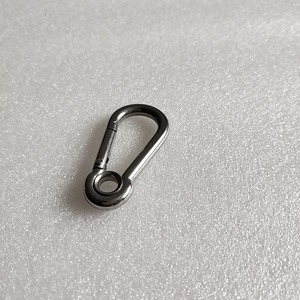 Mosquetón de Acero Inoxidable M8 con Anillo de Bloqueo para Camping, Kayak y Actividades al Aire Libre - Product Image 4