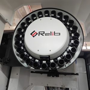 Nueva Fresadora Vertical de Cinco Ejes de Alta Resistencia Fanuc/Mitsubishi VMC855 con Sistema de Control GSK, Precisa y Eficiente - Product Image 5