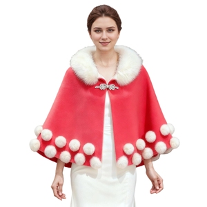 Châle élégant pour femme avec pompons, col en fausse fourrure de vison et broche en perles, idéal pour mariée ou invitée de mariage - Product Image 6