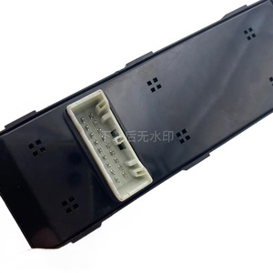 Interruptor Maestro de Elevalunas Eléctrico Automático para Kia KX3 19-22, Lado Izquierdo, 93570-D8010, 12V - Product Image 4