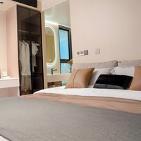 Capsule spatiale conteneurisée pliable avec carrelage de sol de garage et toilettes portables pour logement local