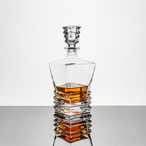 Ensemble Carafe à <span class=keywords><strong>Whisky</strong></span> en Cristal sans Plomb de 750 ml avec Coffret Personnalisé Style Bohème pour Usage Domestique - Product Image 4