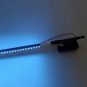 Archet de <span class=keywords><strong>violon</strong></span> éclairé par LED en bois de rose brésilien avec crinière de cheval blanc pour performance scénique, vente en gros - Product Image 4