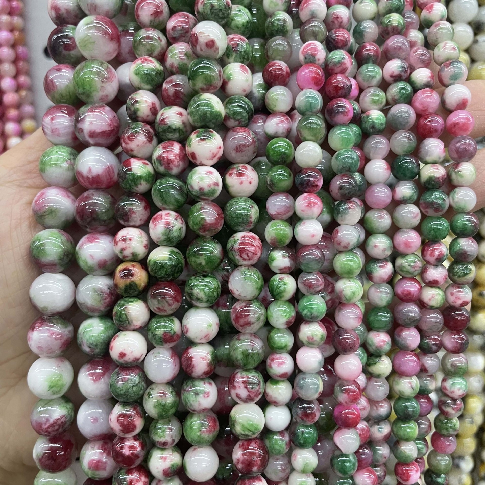 17.Verde scuro rosso bianco