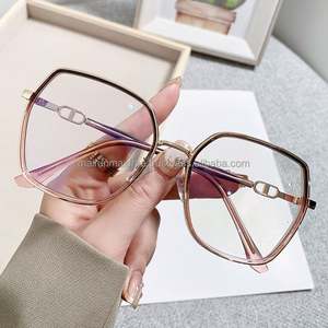 Monturas de Gafas Ópticas Redondas Modernas de Fábrica al por Mayor 2023 para Mujer en Stock CN - Product Image 5