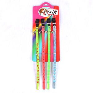 <span class=keywords><strong>Collier</strong></span> ajustable de haute qualité <span class=keywords><strong>Fluorescent</strong></span> bon marché pour chien et <span class=keywords><strong>chat</strong></span> <span class=keywords><strong>Collier</strong></span> à bande Boucle en cuir PU PVC - Product Image 1