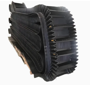 Büyük eğim açısı ve etek saptırma plakaları ile konveyör bant, aşınmaya dayanıklı ve yüksek sıcaklığa dayanıklı kauçuk konveyör bant - Product Image 1