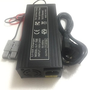 Caricabatterie al <span class=keywords><strong>Litio</strong></span> con Custodia in Alluminio <span class=keywords><strong>a</strong></span> Ricarica Rapida 55.2V 55.75V 58.4V 54.6V 58.8V 67.2V 71.4V 8~10A - Product Image 1