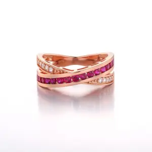 定制时尚饰品925纯银订婚戒指红宝石主石适合结婚礼物或派对戒指