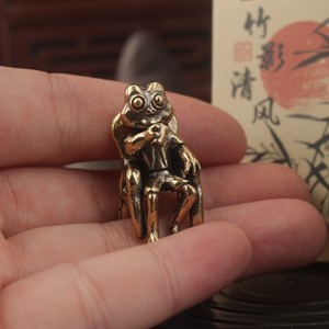 Ornamen Meja Kantor Kecil Katak Mini Duduk di Kursi Minum Teh Dekorasi Meja Rumah Hiasan Meja Teh untuk Hadiah - Product Image 3