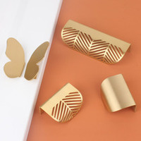Tirador de latón de lujo minimalista moderno estilo nórdico con forma de hoja, sin perforación, para armario y cajones, diseño creativo en forma de mariposa