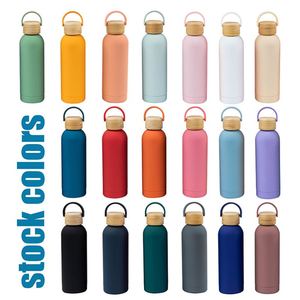 Botella de Agua Deportiva Personalizada de 500 ml, de Acero Inoxidable de Doble Pared, Boca Estrecha, Aislada al Vacío, con Revestimiento de Goma y Asa - Product Image 3