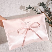 Pochette en satin personnalisée avec logo imprimé, sac cadeau cosmétique avec ruban, sac à main de luxe, pochette anti-poussière en soie satinée pour vêtements