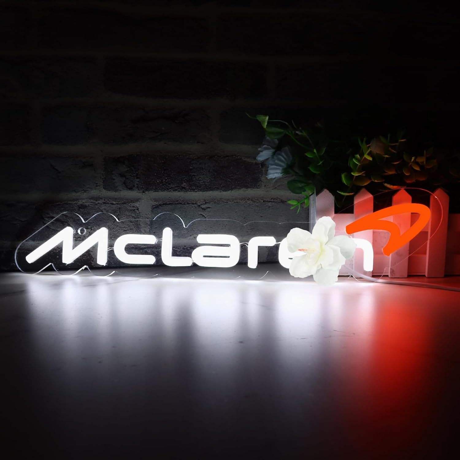 Car logo Mclaren41*9cm