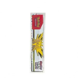 Étui de présentation en acrylique FX Press Fit pour la boîte de collection Pokémon 151 Zapdos EX |   Support d'affichage portable moderne et transparent - Product Image 3