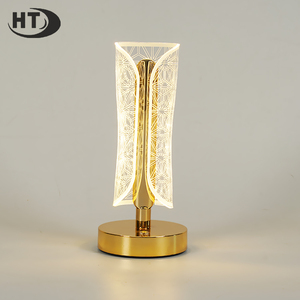 Đèn bàn cảm ứng sáng tạo sạc lại được phong cách Bắc Âu, dùng trong nhà, nhà hàng, chất liệu kim loại mạ vàng, sắt, không dây - Product Image 4