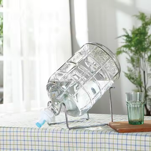 Vendita Calda Bottiglie in Vetro Eleganti da 1, 3 e 5 Galloni Contenitori Durevoli con Chiusura Ermetica per Acqua e Vino - Product Image 1