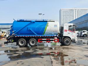 Dongfeng D3 3‑Axle 18m³ Sewage Vacuum Suction Truck Yuchai 245HP, Powerful Suction for Sludge & Fecal Water, Factory Direct Sale - Product Image 2